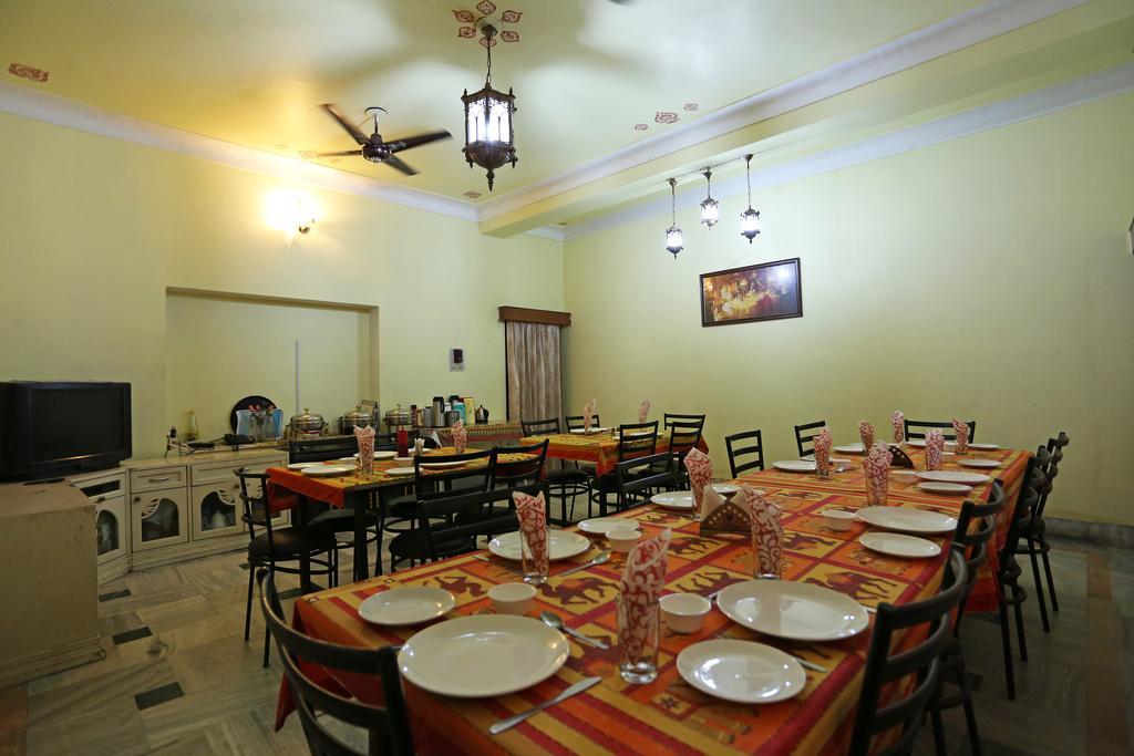 Oyo 871 Hotel Jaipur City Bagian luar foto